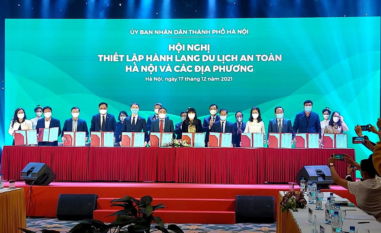 Hà Nội liên kết du lịch an toàn với 11 địa phương